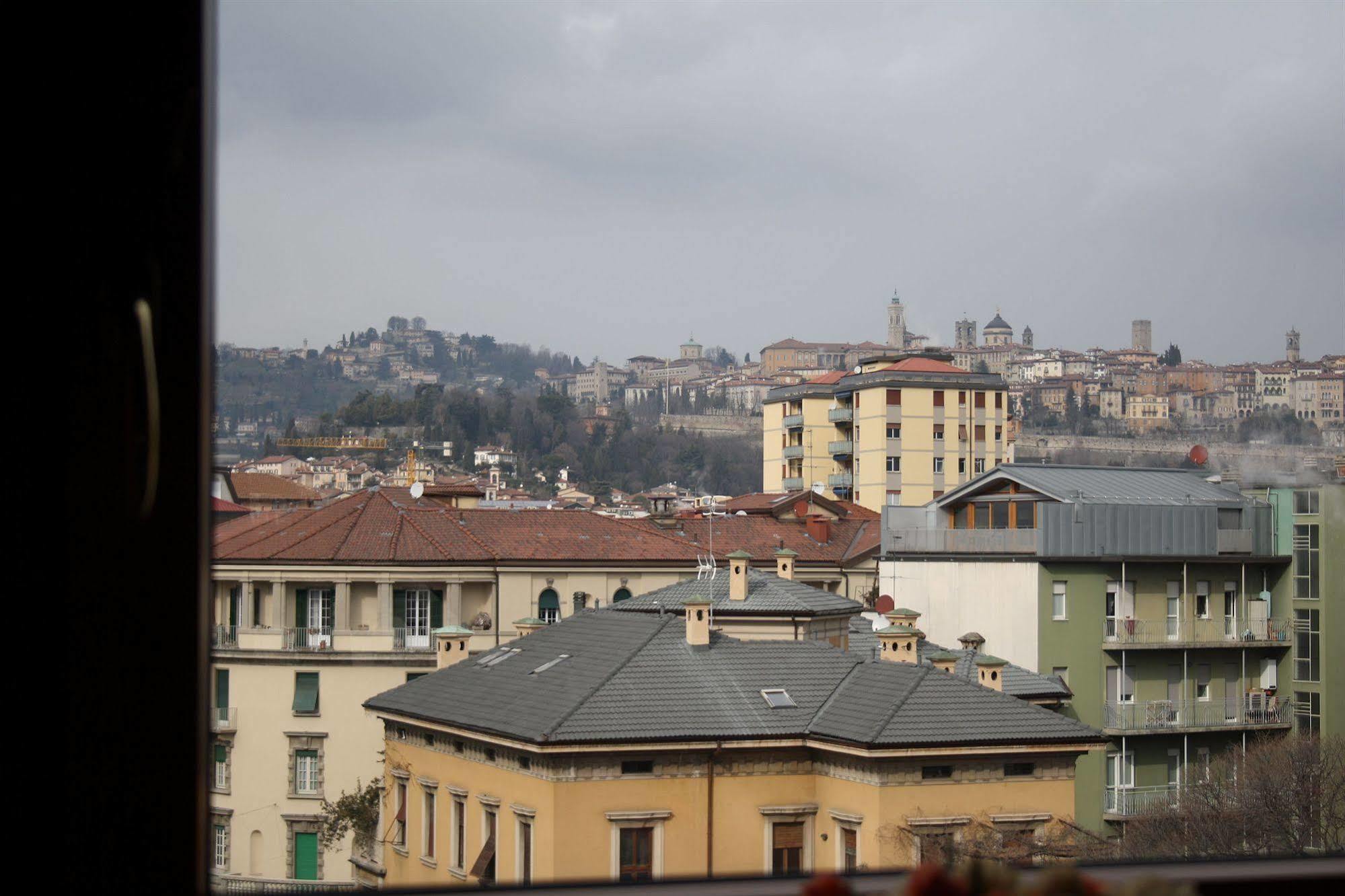 Bergamo Romantica Hotel Bagian luar foto